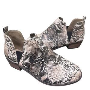 Pierre Dumas Size 8.5 Black Snakeskin Western Rodeo Block Heel Ankle Bootie Boot